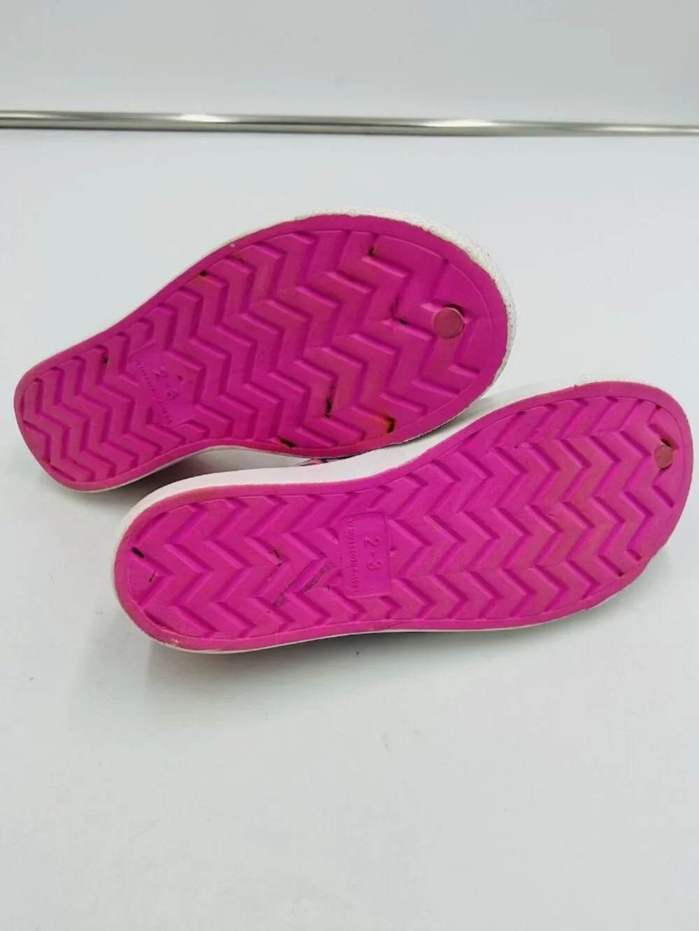 Wonder Nation Girls Cutout Eva Loafer Swim Shoes Multicolor Girl Size 2-3